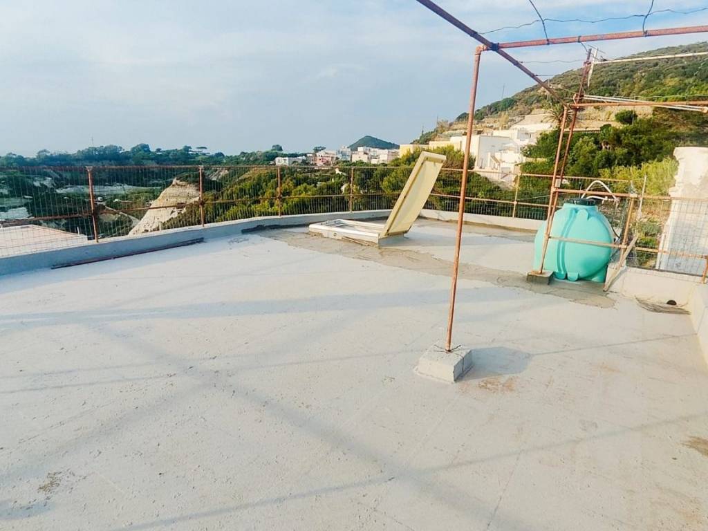 Casa indipendente a Ponza in Via Provinciale per le Forna - Foto 2