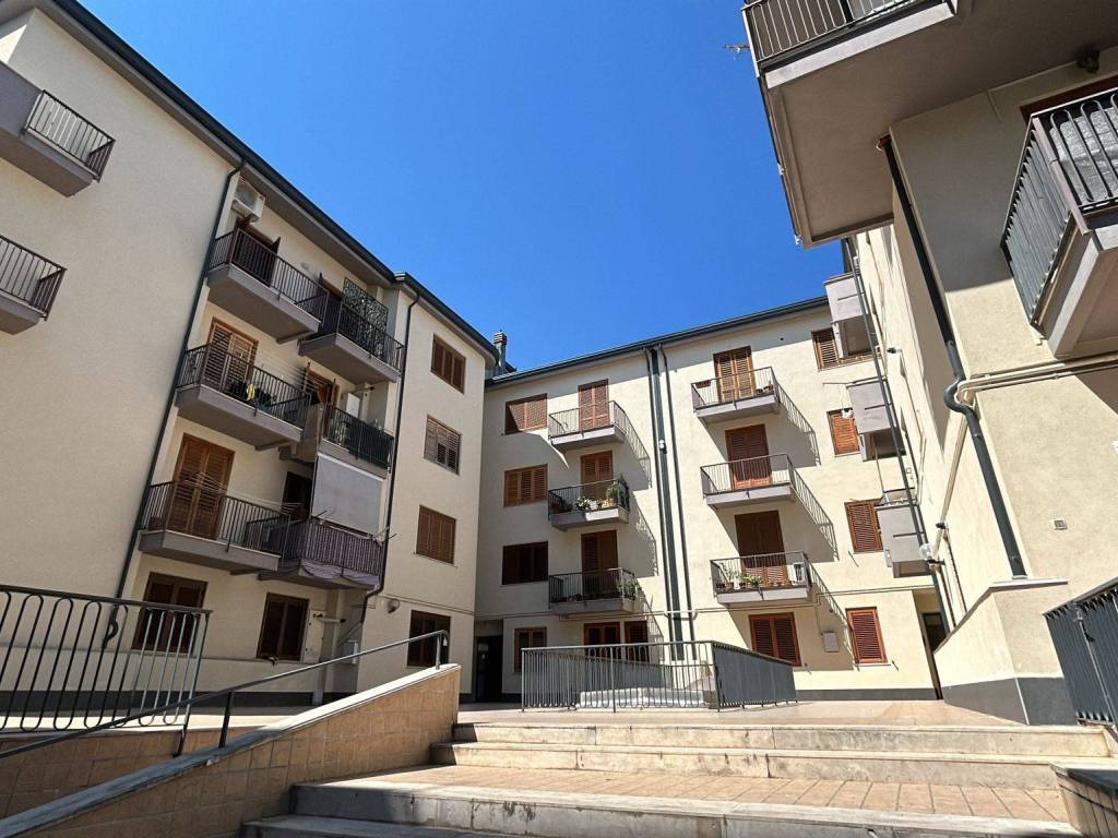 Immobile a San giorgio del sannio in Piazza Alessandro Scarlatti - Foto 2