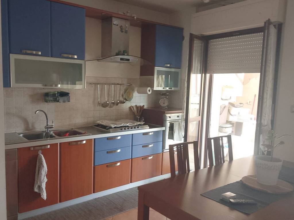Appartamento a Latina in Via Giuseppe Prezzolini - Foto 3