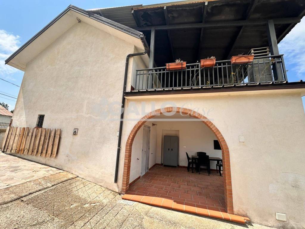 Villa a Spezzano della sila in Via delle Giunchiglie - Foto 4