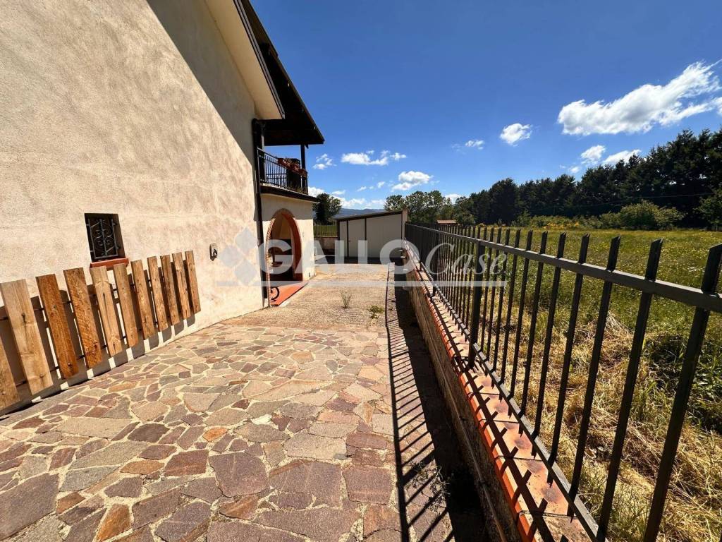 Villa a Spezzano della sila in Via delle Giunchiglie - Foto 5