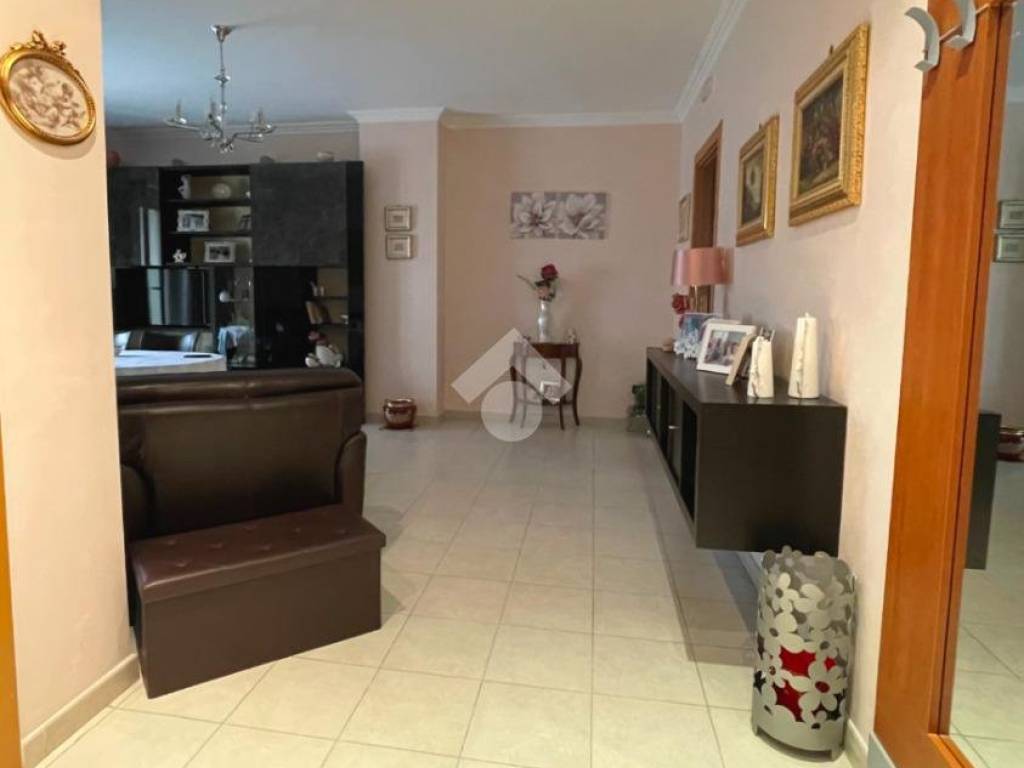 Appartamento a Canosa di puglia in Via Grazia Deledda, 10 - Foto 2