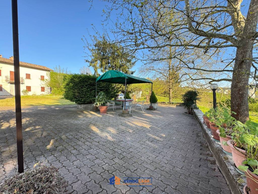 Villa a Castagnole delle lanze in Via Valle Tanaro, 44 - Foto 5