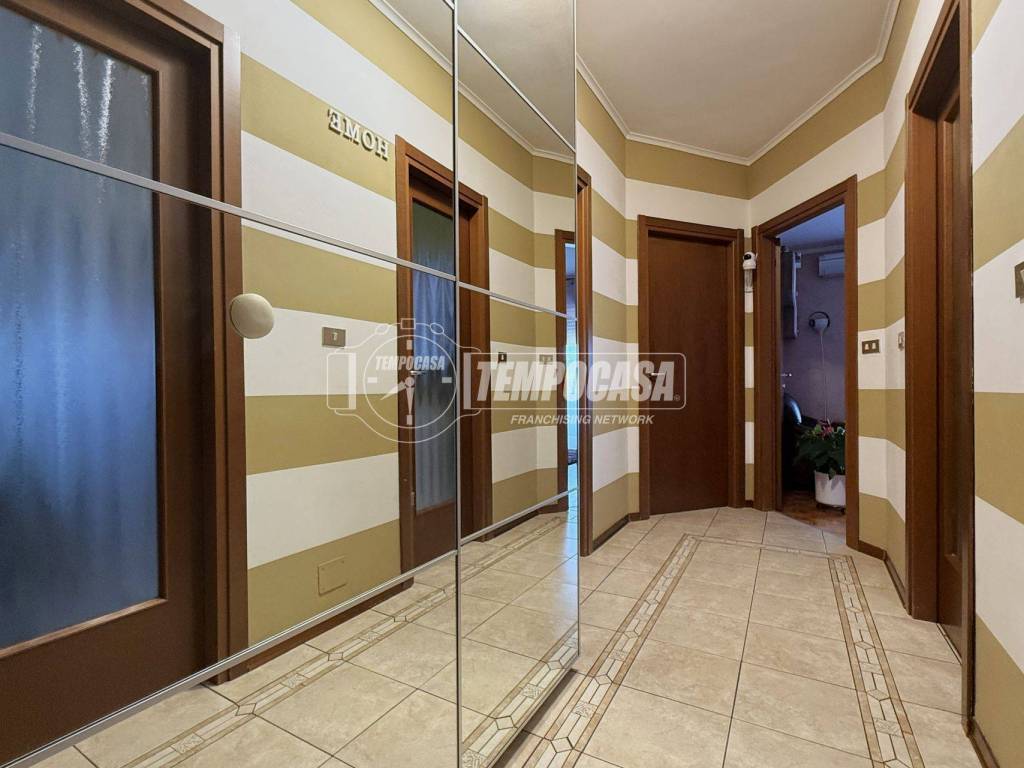 Appartamento a Quaregna cerreto in Via Marconi - Foto 2
