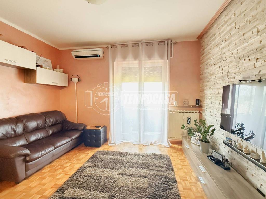 Appartamento a Quaregna cerreto in Via Marconi - Foto 4