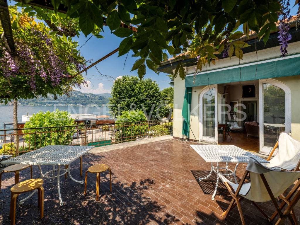 Appartamento a Angera in Viale Pietro Martire, 37 - Foto 3
