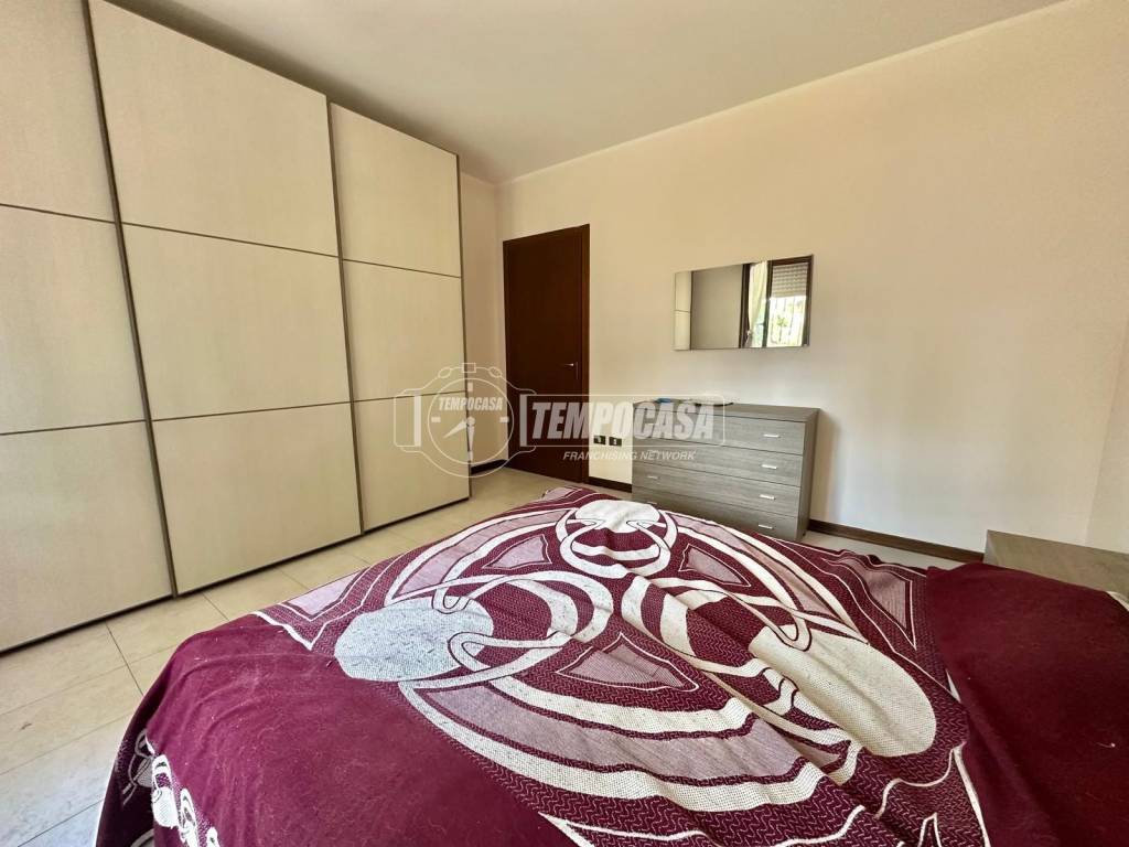 Appartamento a Porto mantovano in Viale Partigiani - Foto 3