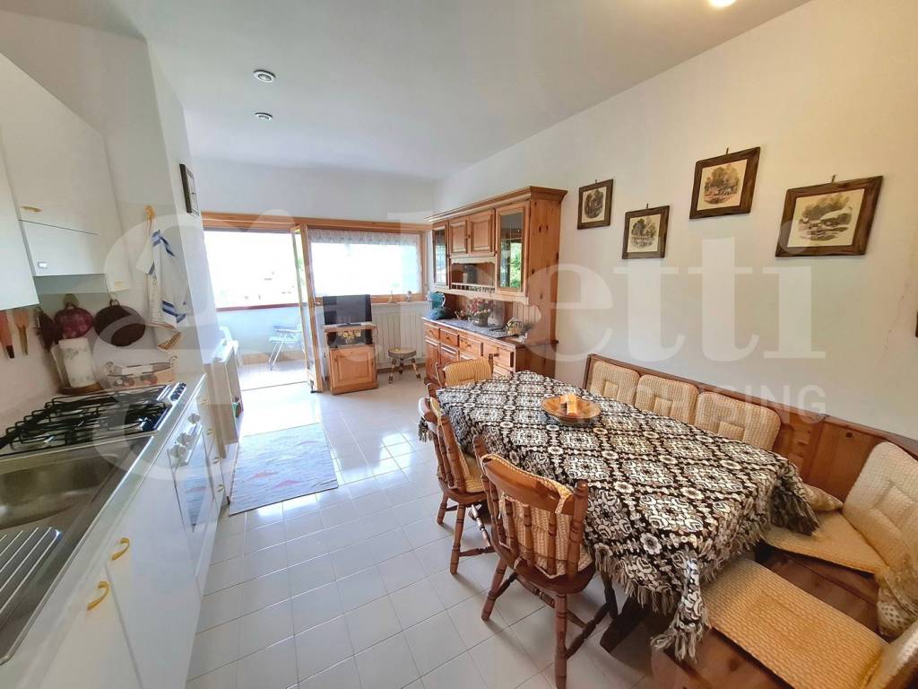 Appartamento a Rocca di mezzo in Strada San Leucio, 6 - Foto 2