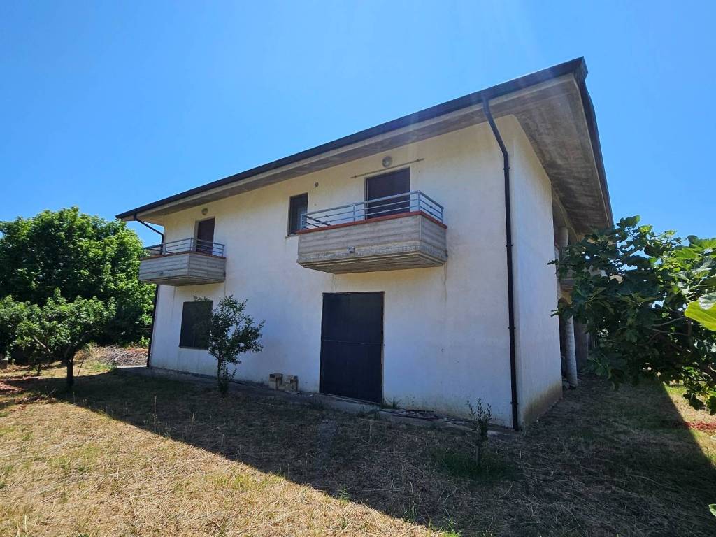 Villa a Montepaone in Via Adige - Foto 5