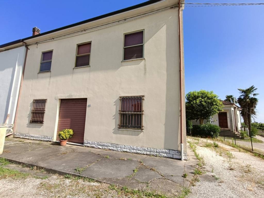 Villa a Lugo in Via Fiumazzo - Foto 2