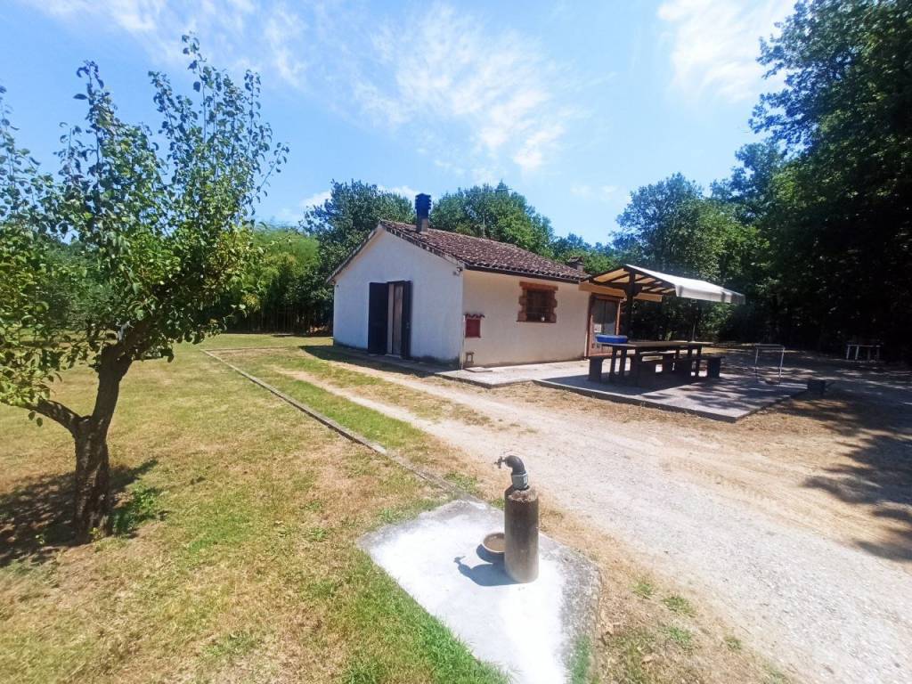 Casa indipendente a Castiglione del lago in Via Soccorso - Foto 2
