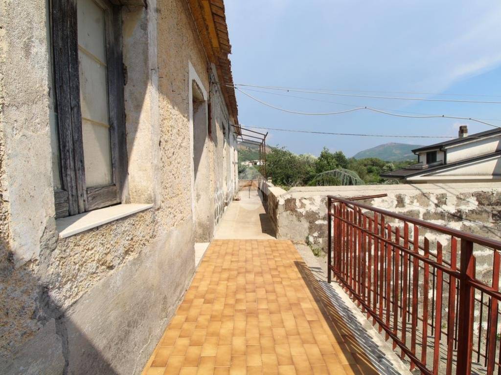 Rustico / casale a Castel morrone in Via Sopra Monte, 5 - Foto 3