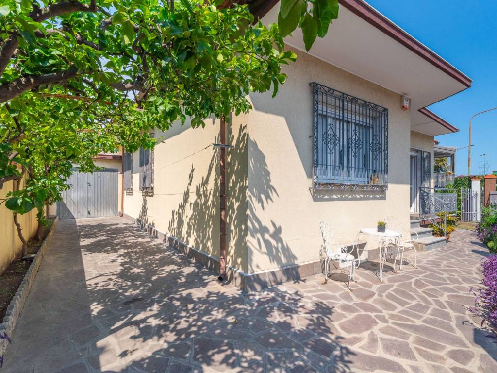 Villa a Loano in Via Alba - Foto 2