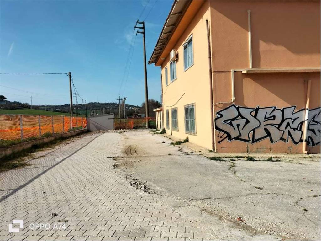 Palazzo / stabile a Ancona in via vecchia del pinocchio - Foto 2