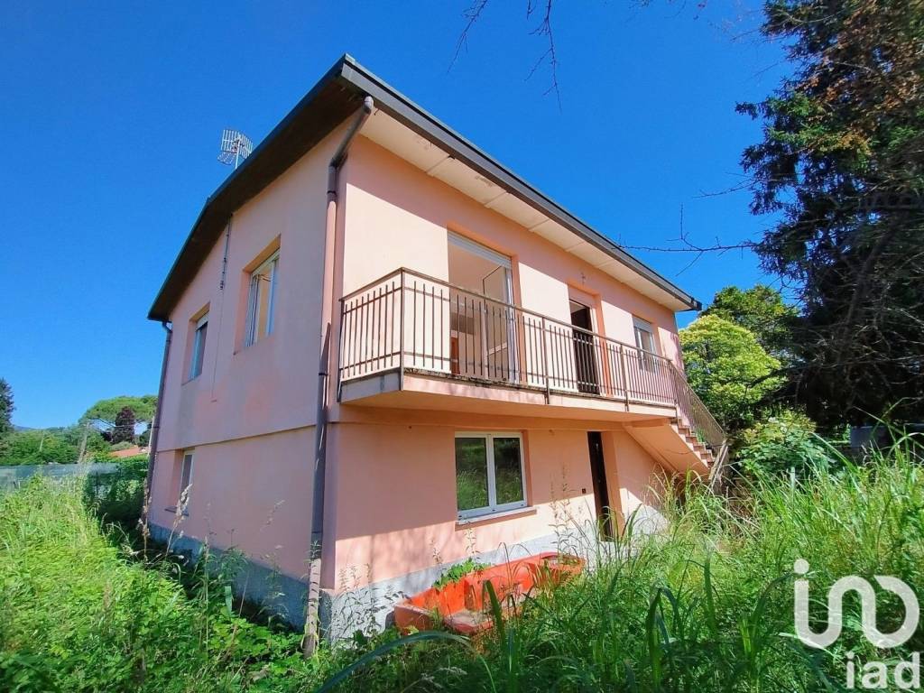 Casa indipendente a Brebbia in Via LAGO, 31 - Foto 2