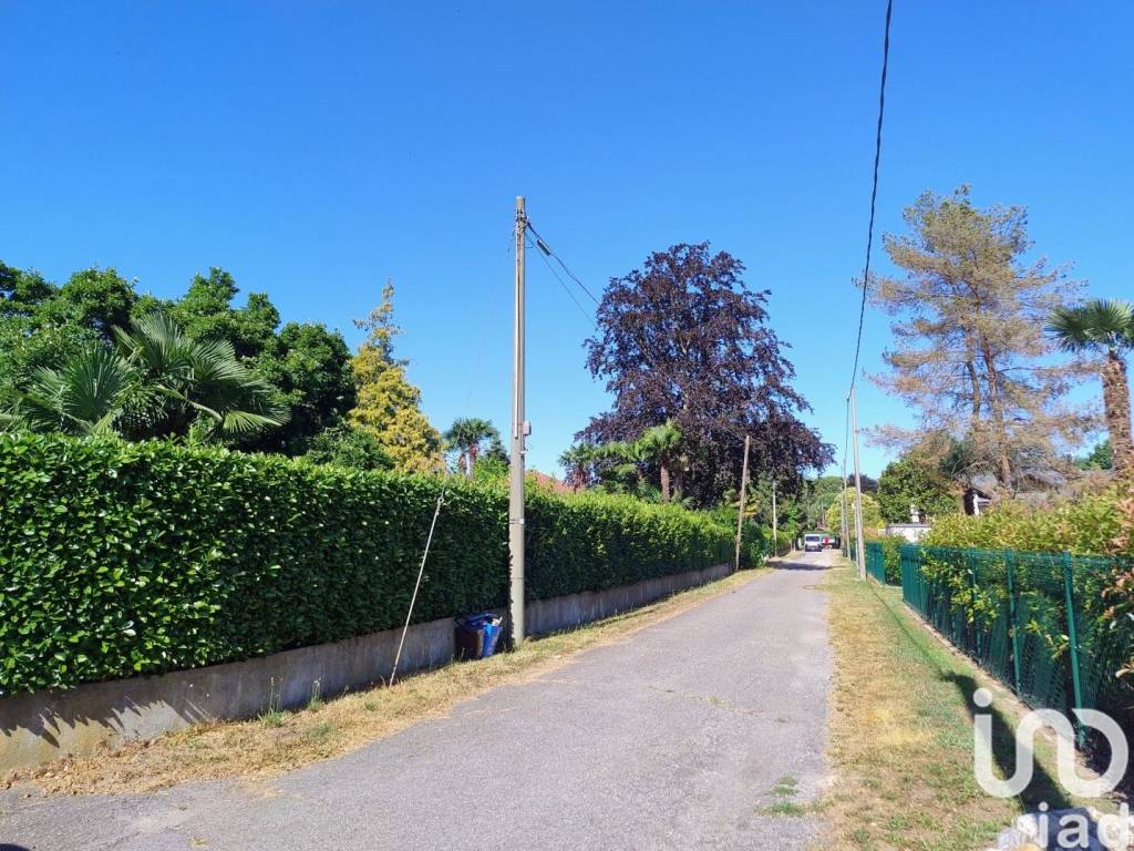 Casa indipendente a Brebbia in Via LAGO, 31 - Foto 4