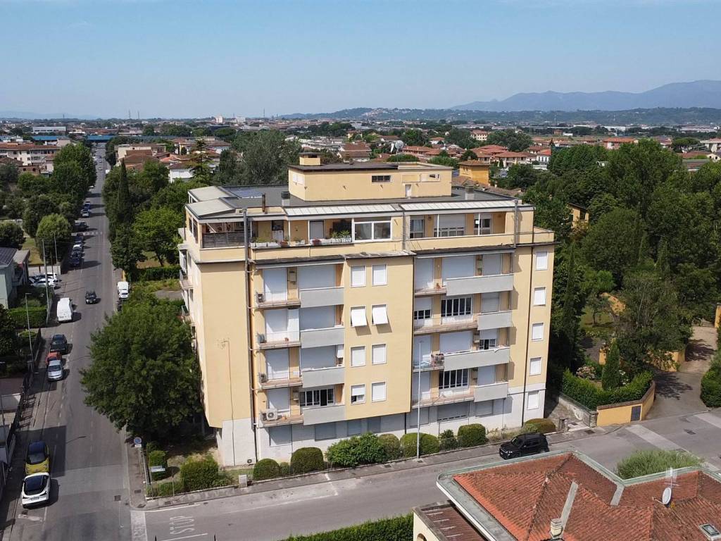 Appartamento a Santa croce sull'arno in Via Provinciale Francesca Sud, 52 - Foto 2