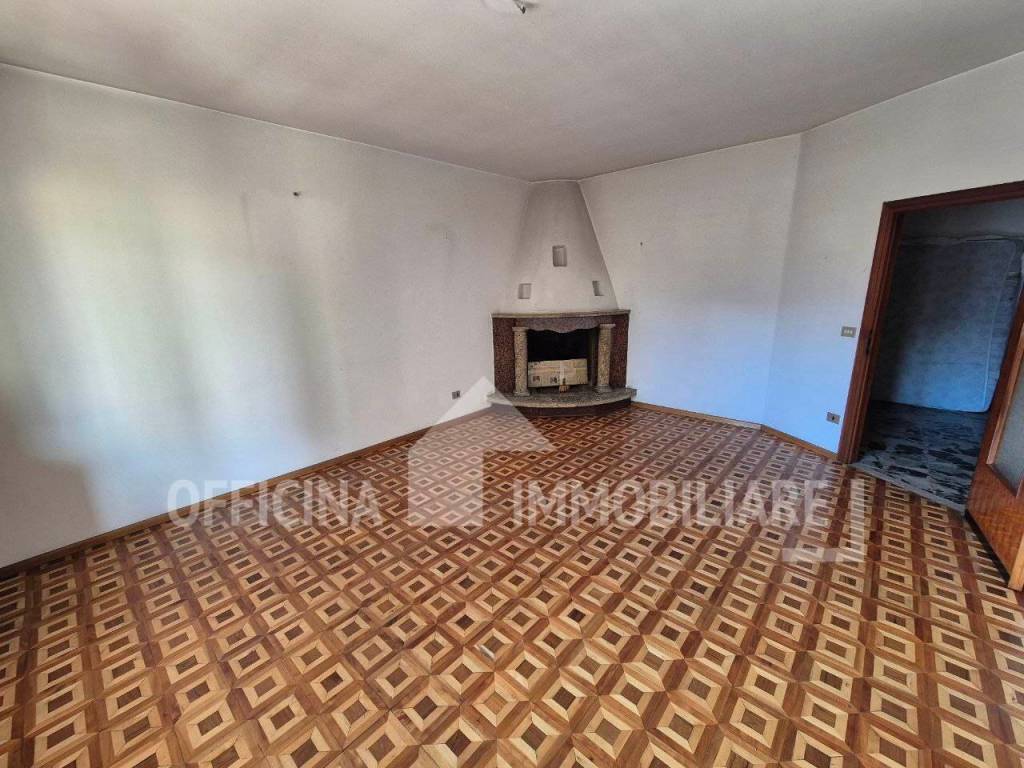 Appartamento a Morbegno in Viale Tommaso Ambrosetti - Foto 4