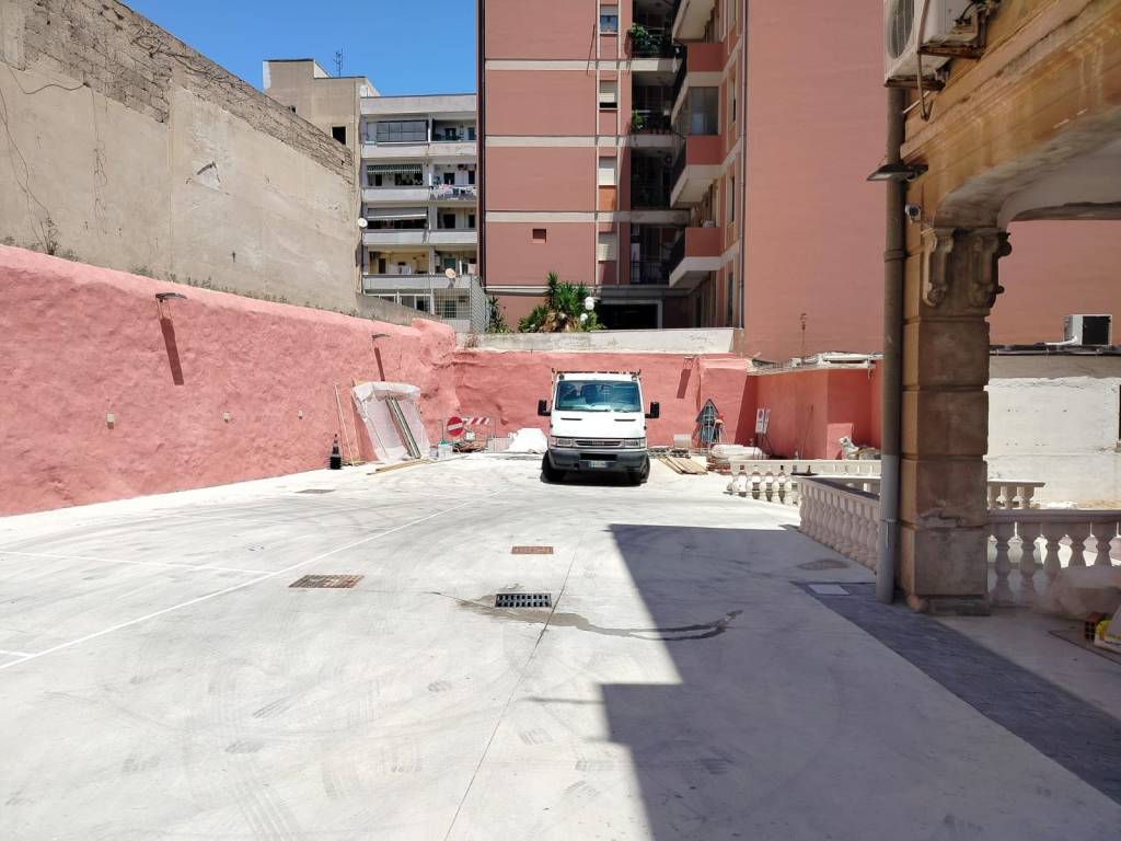 Box / garage a Cagliari in Via Sidney Sonnino - Foto 4