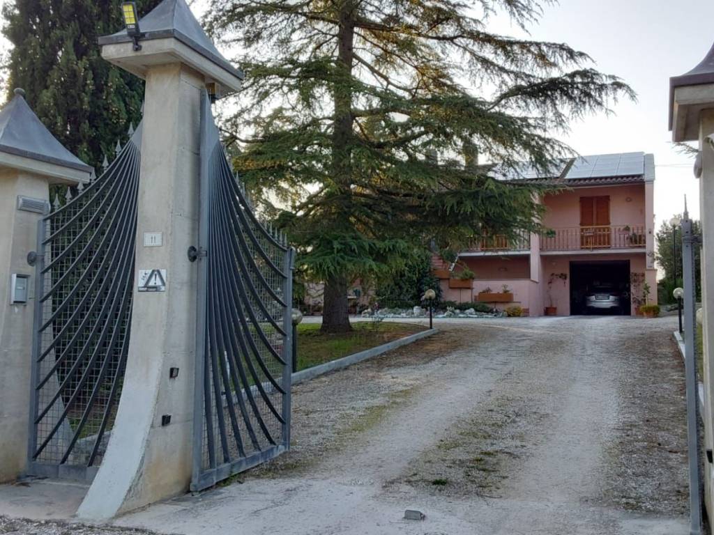 Villa a Appignano in Contrada Carreggiano, 11 - Foto 2