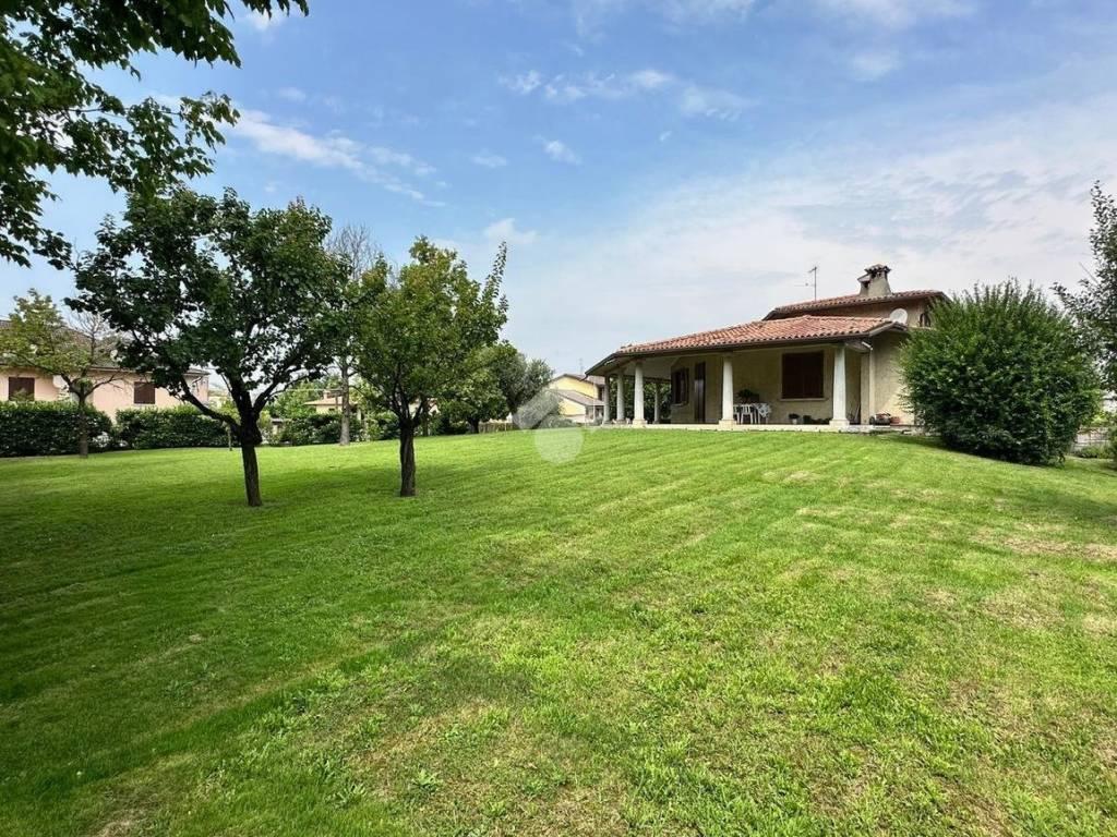 Villa a Leno in via leopardi, 12 - Foto 3