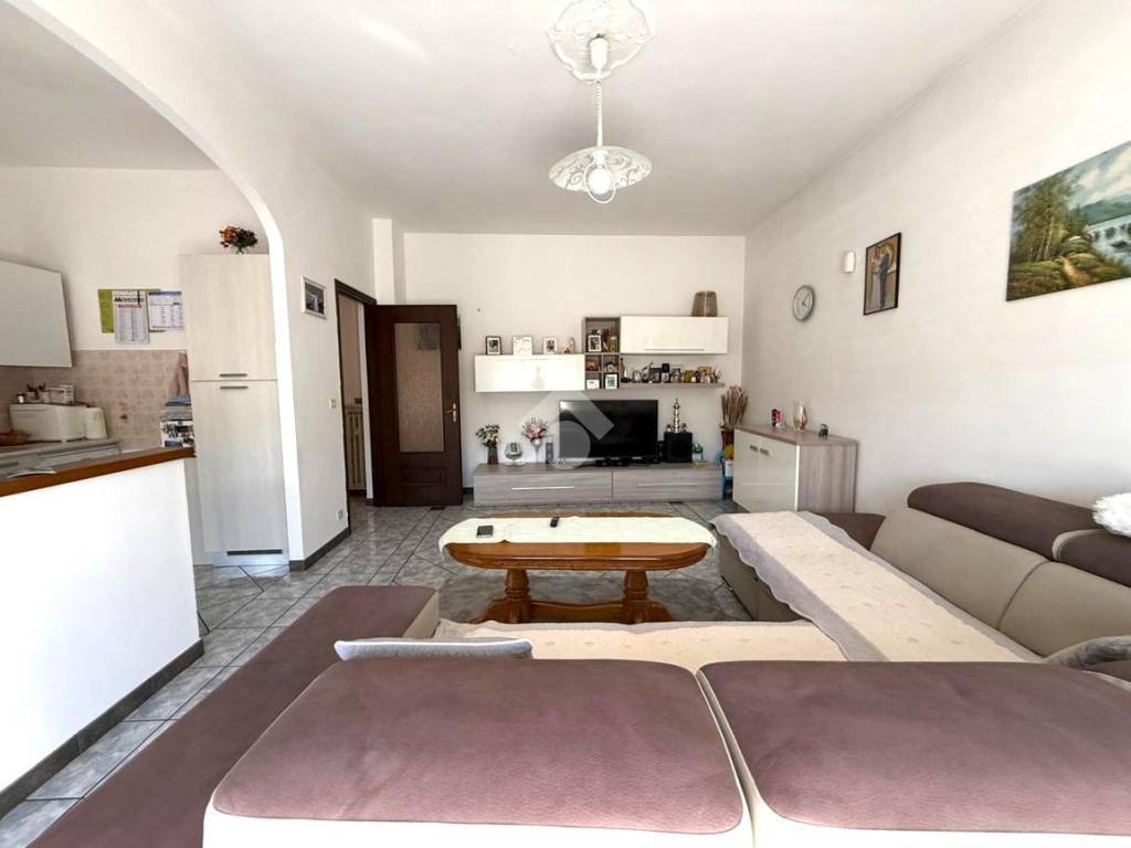 Appartamento a Dogliani in VIALE GABETTI, 34 - Foto 2