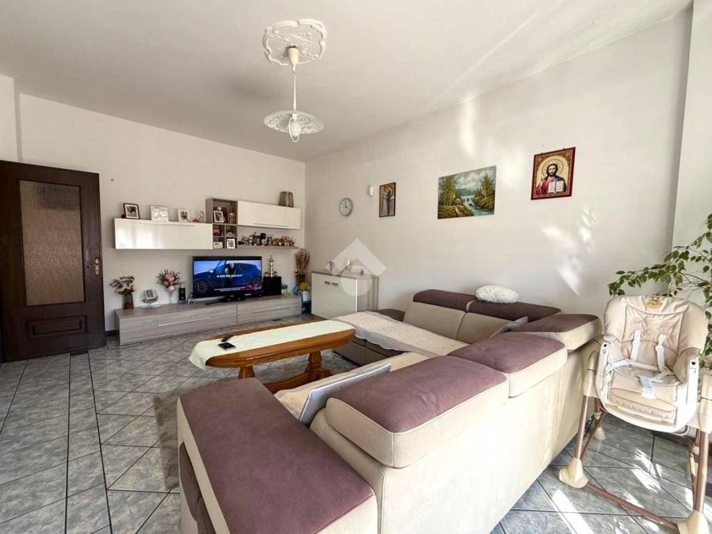 Appartamento a Dogliani in VIALE GABETTI, 34 - Foto 3