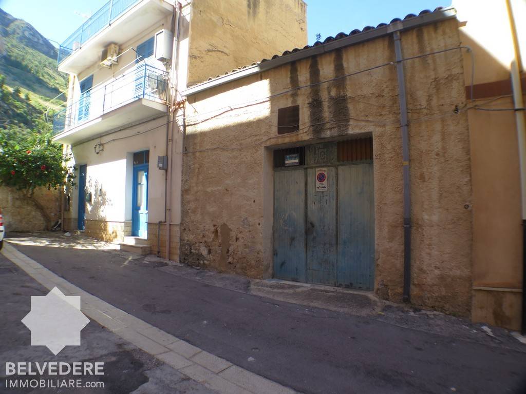 Casa indipendente a Castellammare del golfo in Via Arimondi, 27 - Foto 3