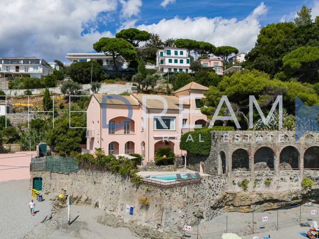 Villa a Albissola marina in Lungomare degli Artisti - Foto 3