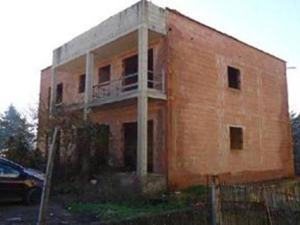 Palazzo / stabile a Bucine in Via Alessandro Manzoni - Foto 3