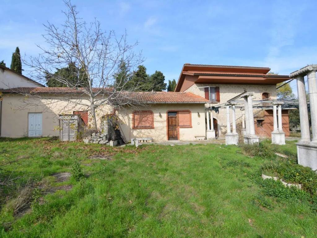 Casa indipendente a Torella dei lombardi - Foto 2