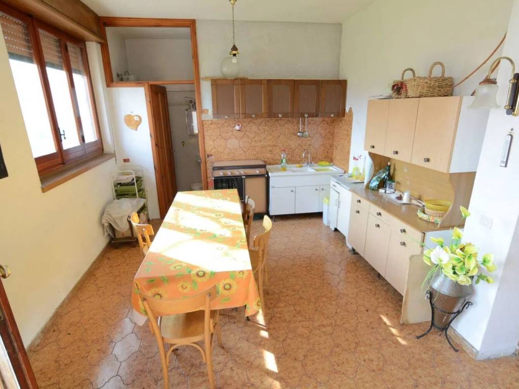 Casa indipendente a Torella dei lombardi - Foto 4