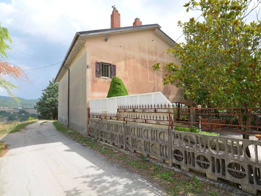 Casa indipendente a Lioni - Foto 2