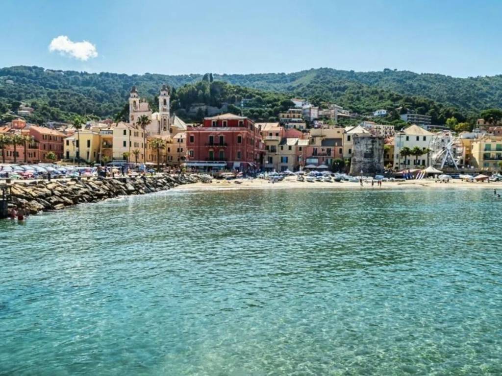 Appartamento a Laigueglia in Via Giuseppe Mazzini, 6 - Foto 4