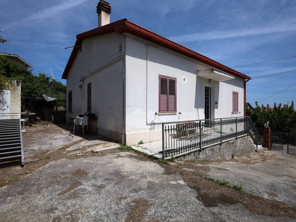Villa a Roseto degli abruzzi in Via Sangro, 11 - Foto 2