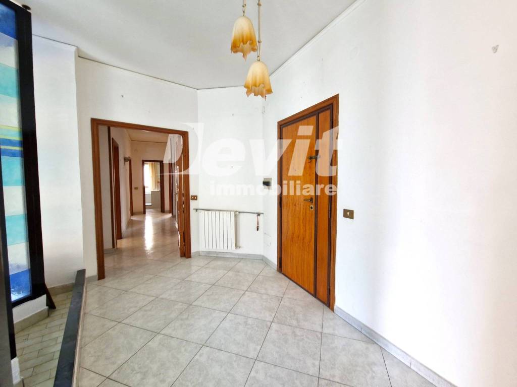Appartamento a Torre del greco in Corso Vittorio Emanuele - Foto 5