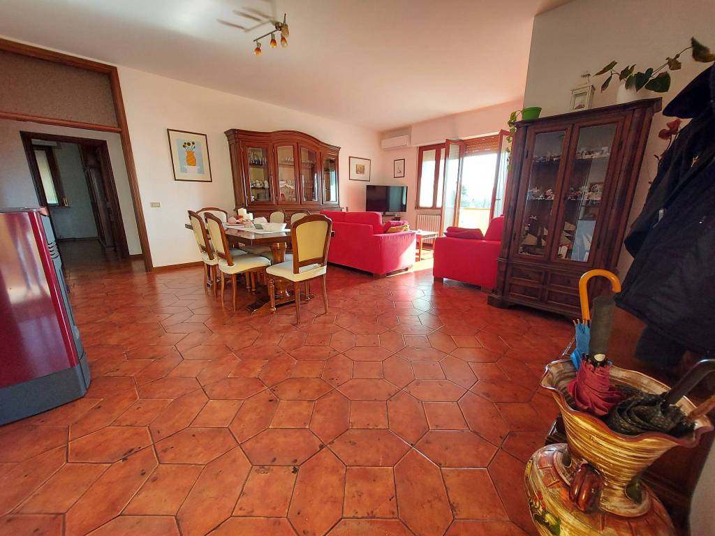 Villa a Pesaro in Strada di Sant' Egidio - Foto 3