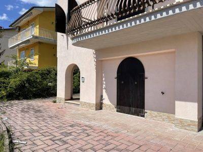 Villa a L'aquila in Via Aldo Moro, 21 - Foto 4