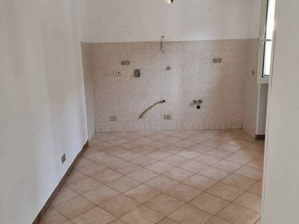 Villa a Imperia in Via Fanny Roncati Carli S.N.C. - Foto 2