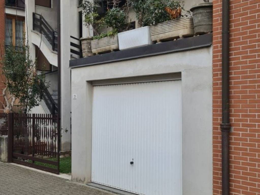Palazzo / stabile a Cassano magnago in Via Giosuè Carducci, 29 - Foto 2