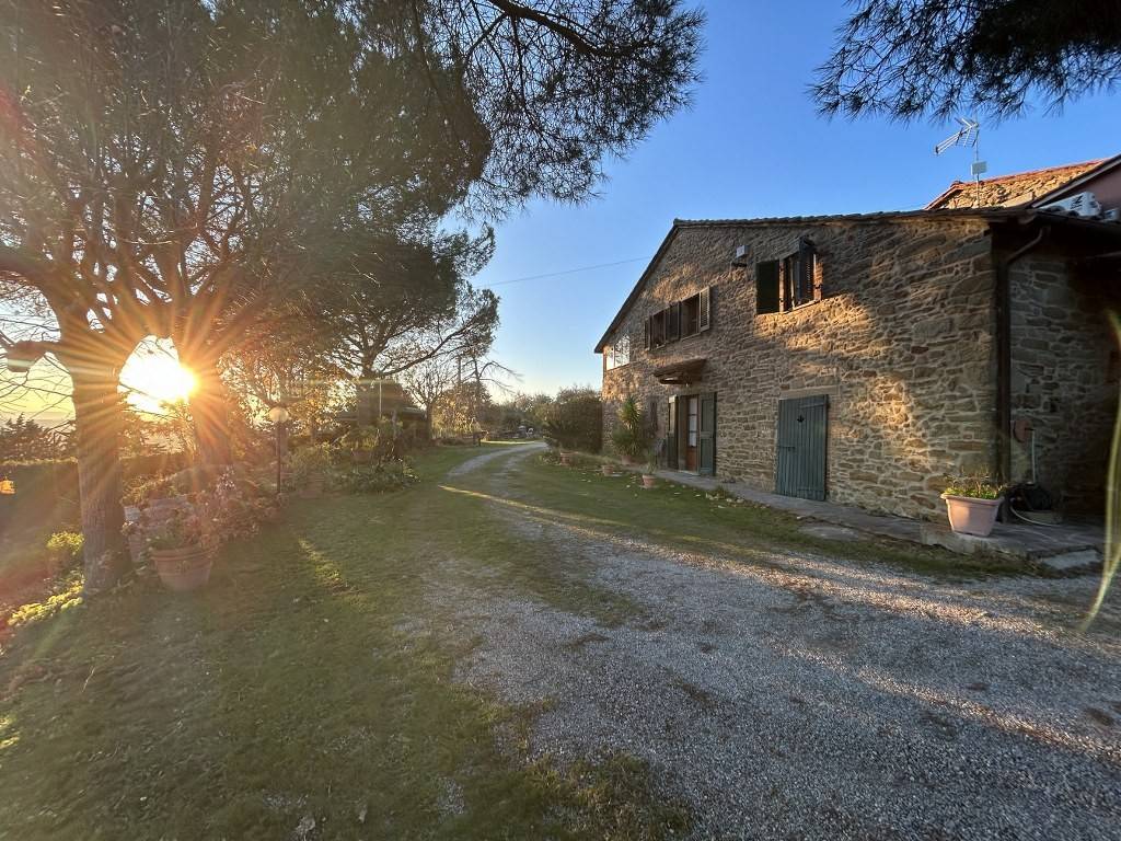 Villa a Cortona in Case Sparse Cortona San Pietro a Cegliolo - Foto 4