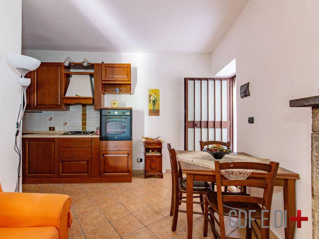 Appartamento a Poggio moiano in Via di Mezzo - Foto 4
