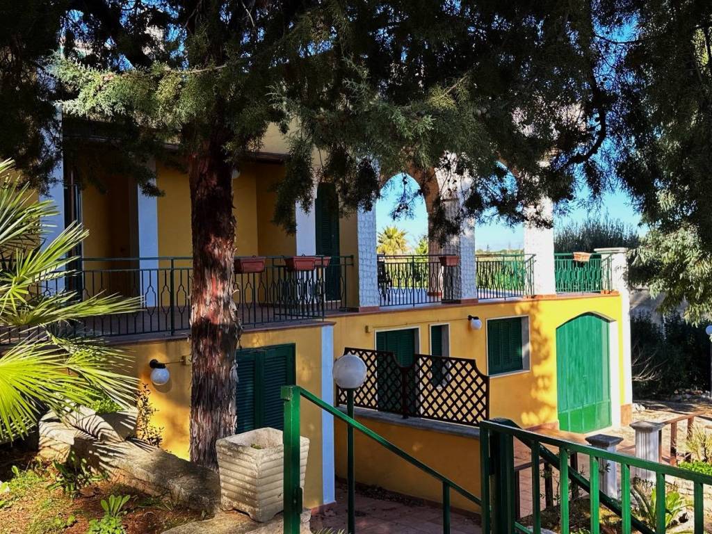 Villa a Fasano in Viale delle Viti, 32 - Foto 2