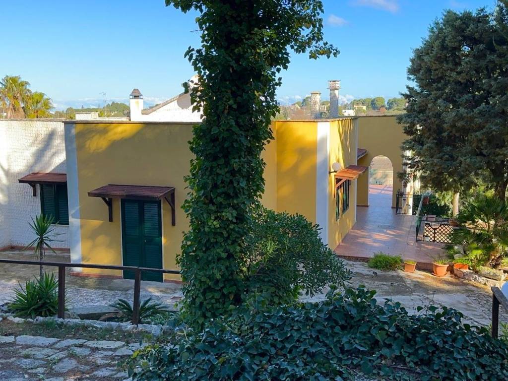 Villa a Fasano in Viale delle Viti, 32 - Foto 3