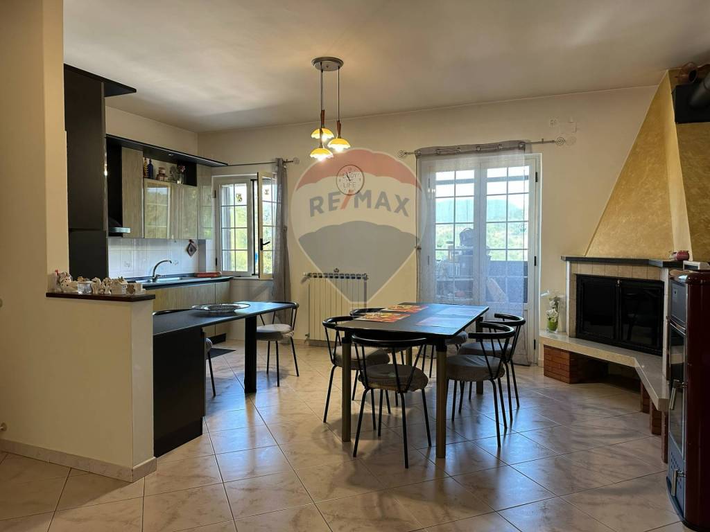 Appartamento a Roccasicura in Via Cesare Battisti, 4 - Foto 4