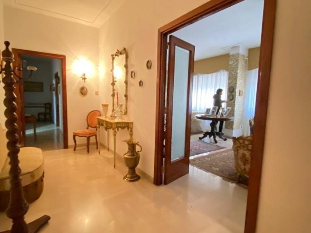 Appartamento a Taranto in CORSO UMBERTO I, 18 - Foto 4