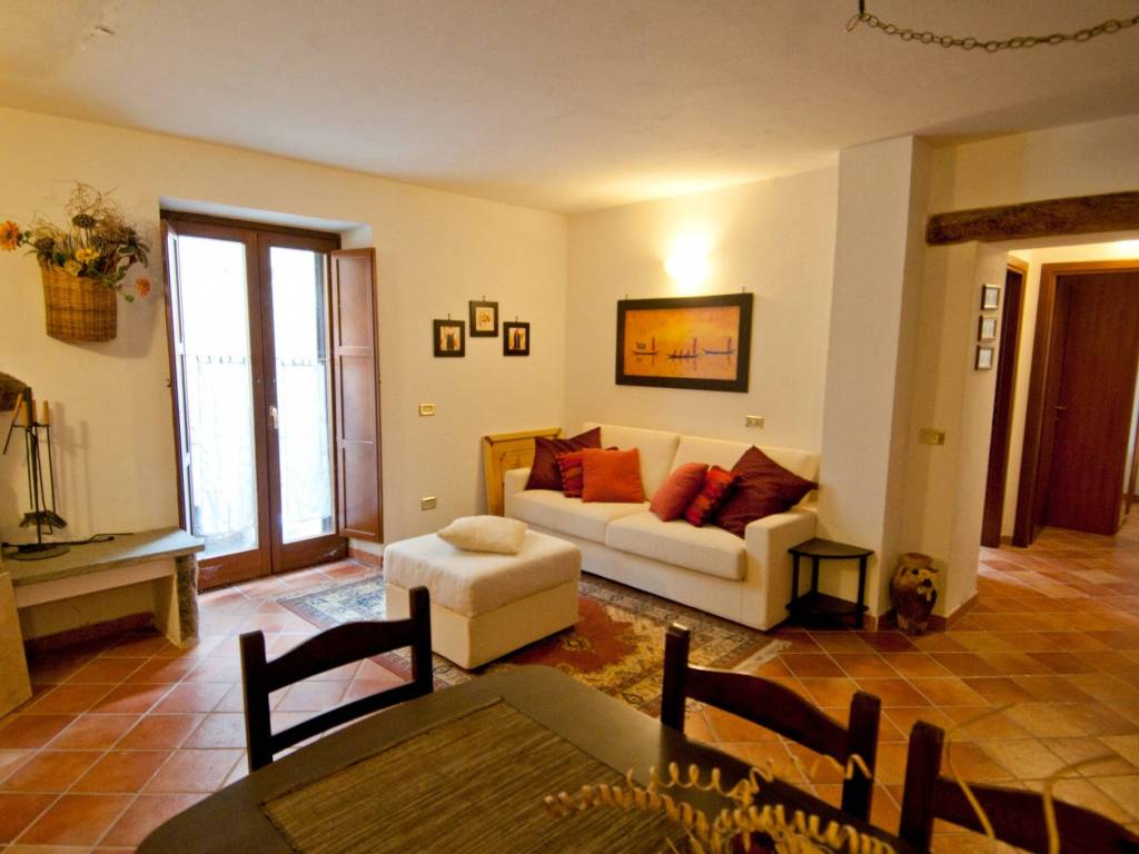 Appartamento a Ovindoli in Via Sopra la Chiesa - Foto 2