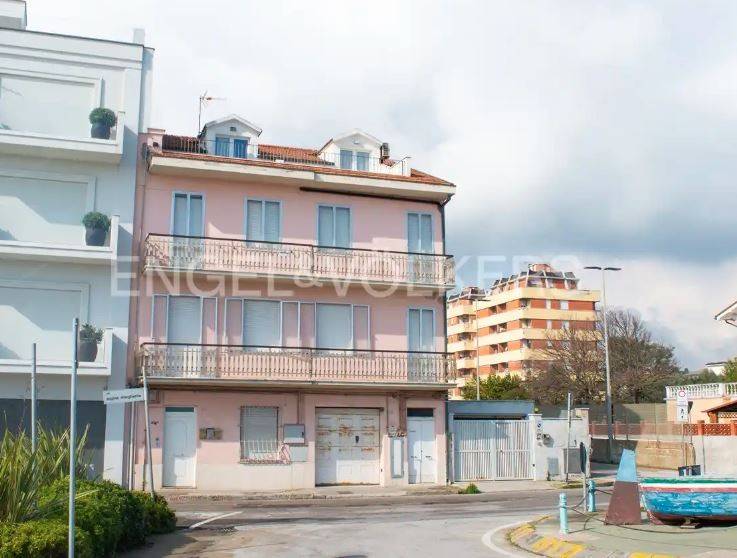Appartamento a Civitanova marche in Via Regina Margherita, 208 - Foto 2