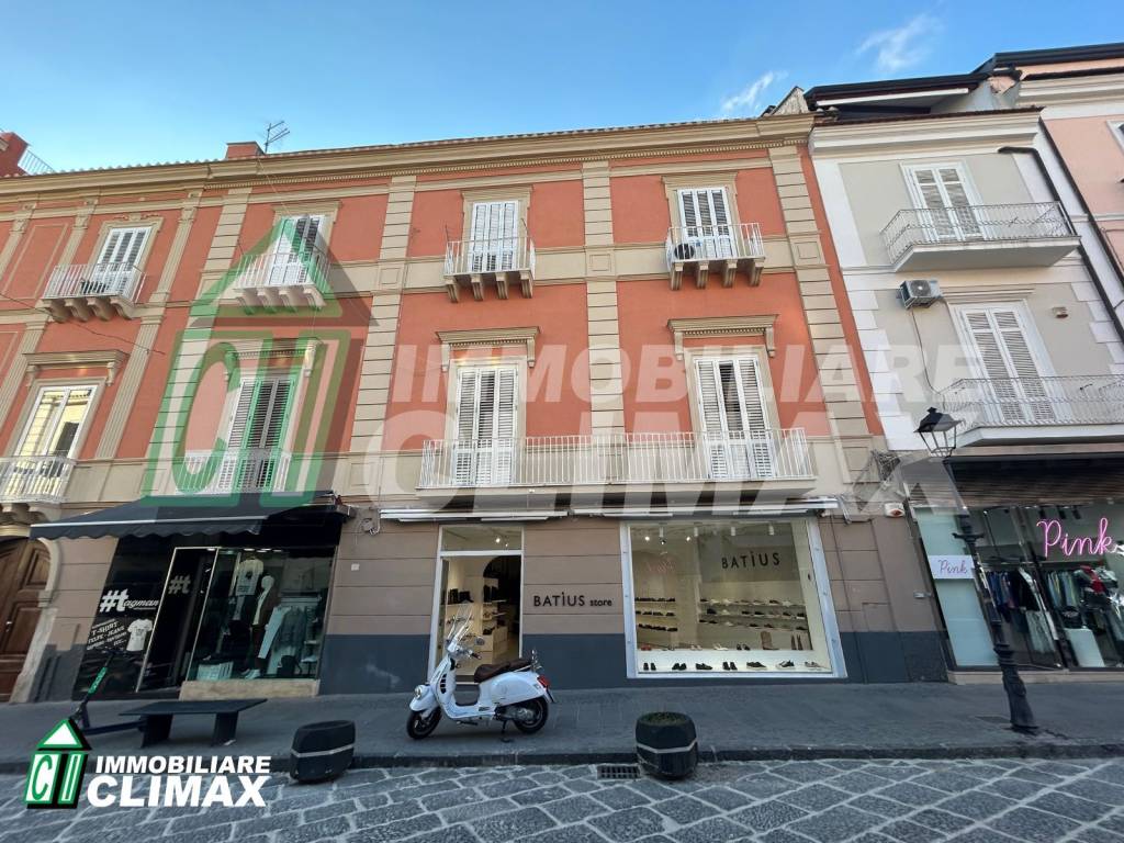 Appartamento a Caserta in Via Vincenzo Orazio Crispo, 7 - Foto 2