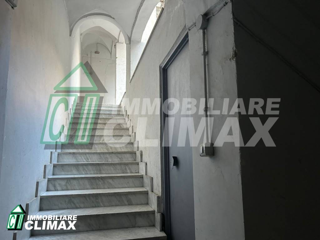 Appartamento a Caserta in Via Vincenzo Orazio Crispo, 7 - Foto 3